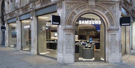 Samsung Experience Store